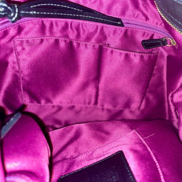 Coach black leather shoulder bag with perfect purple lining - Picture 6 of 8